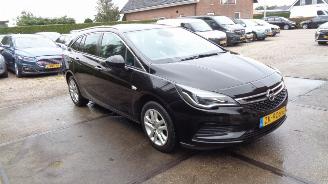 pièces  camping cars Opel Astra 1.4i  turbo  navi   110kw 2019/6