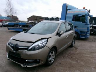 dommages machines Renault Grand-scenic 1.2 R-Movie 7 Seats 2015/4