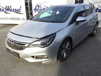 škoda kempování Opel Astra 1.4 2017/2