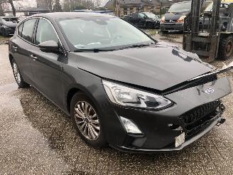 damaged motor cycles Ford Focus 1.0 ECO BOOST LINE BUSINESS 2019/4