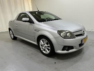 occasion passenger cars Opel Tigra TwinTop 1.4 Twinport TEC Cosmo 2004/12
