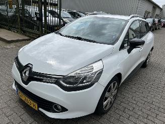 damaged commercial vehicles Renault Clio 1.5 DCI  Stationcar  Night& Day 2015/8
