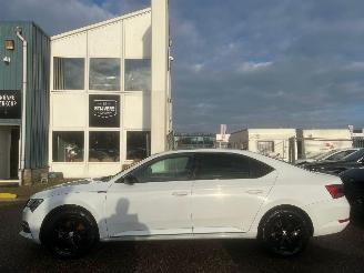 dommages camions /poids lourds Skoda Superb 1.4 AUTOMAAT TSI iV Sportline Business BJ 2020 58311 KM 2020/6