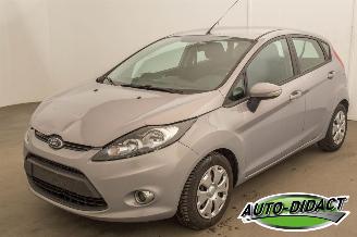 damaged commercial vehicles Ford Fiesta 1.6 TDCI 70kw Airco 2011/12