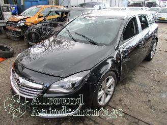 damaged commercial vehicles Opel Insignia Insignia Sports Tourer Combi 2.0 CDTI 16V 120 ecoFLEX (A20DTE(Euro 5))=
 [88kW]  (03-2012/06-2015) 2014/3