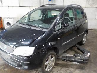 Damaged car Fiat Idea Idea (350AX) MPV 1.4 16V (Euro 5) [70kW]  (01-2004/12-2012) 2007/3