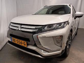 dommages fourgonnettes/vécules utilitaires Mitsubishi Eclipse Eclipse Cross (GK/GL) SUV 1.5 Turbo 16V 2WD (4B40) [120kW]  (10-2017/.=
=2E.) 2017/12