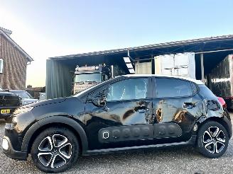 Coche accidentado Citroën C3 1.2 PureTech 82pk Feel Edition - nap - navi - line assist - vaste prijs - clima + cruise contr - pdc - privacy glass 2018/2