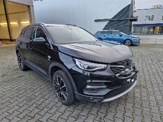dommages fourgonnettes/vécules utilitaires Opel Grandland ULTIMATE 147KW  AWD  HYBRIDE AUTOMAAT 2020/10