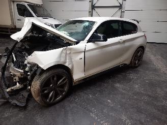 dañado vehículos comerciales BMW 1-serie 116 2013/1
