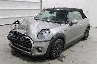 damaged commercial vehicles Mini Cooper  2019/3