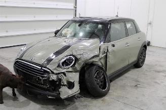 damaged commercial vehicles Mini Cooper  2019/3