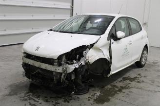 damaged commercial vehicles Peugeot 208  2018/12