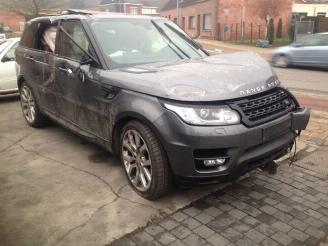 damaged commercial vehicles Land Rover Range Rover sport 3000cc - diesel - automaat 2014/10