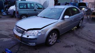 disassembly commercial vehicles Ford Mondeo 2003 1.8 16v CHBA Machine Silver onderdelen 2003/11