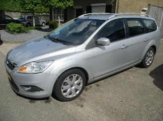 dommages motocyclettes  Ford Focus 1.6 I TREND CLIMA 2009/7