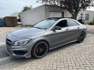 dommages motocyclettes  Mercedes Cla-klasse 45 AMG 4MATIC | Pano | camera | 2014/10